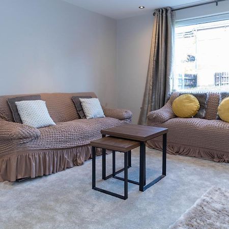 Penda Contractor And Leisure Guests Nottingham Βίλα Εξωτερικό φωτογραφία