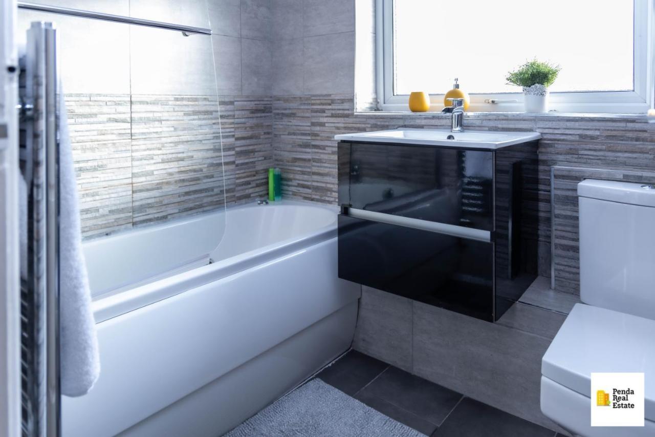 Penda Contractor And Leisure Guests Nottingham Βίλα Εξωτερικό φωτογραφία