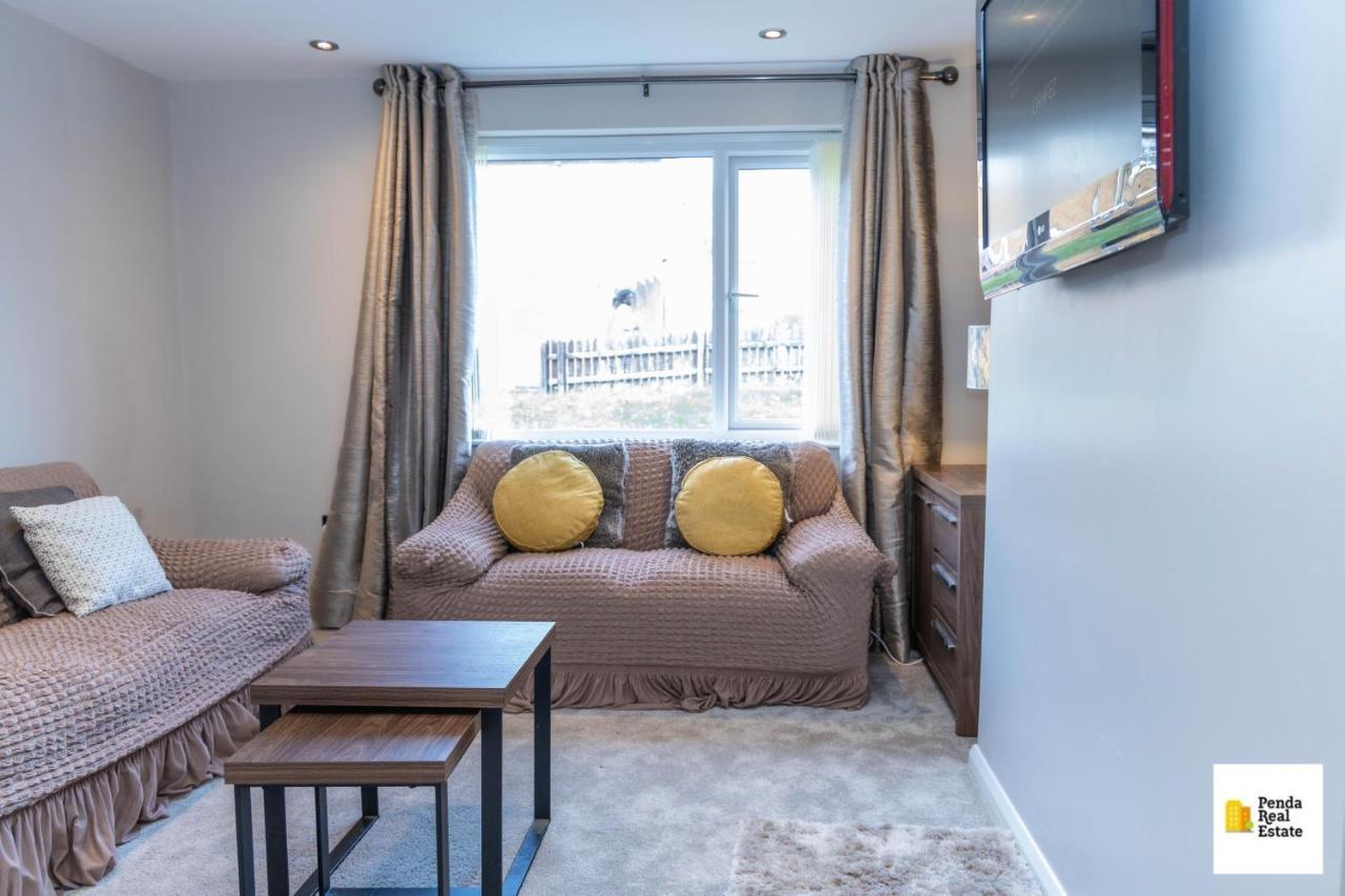 Penda Contractor And Leisure Guests Nottingham Βίλα Εξωτερικό φωτογραφία