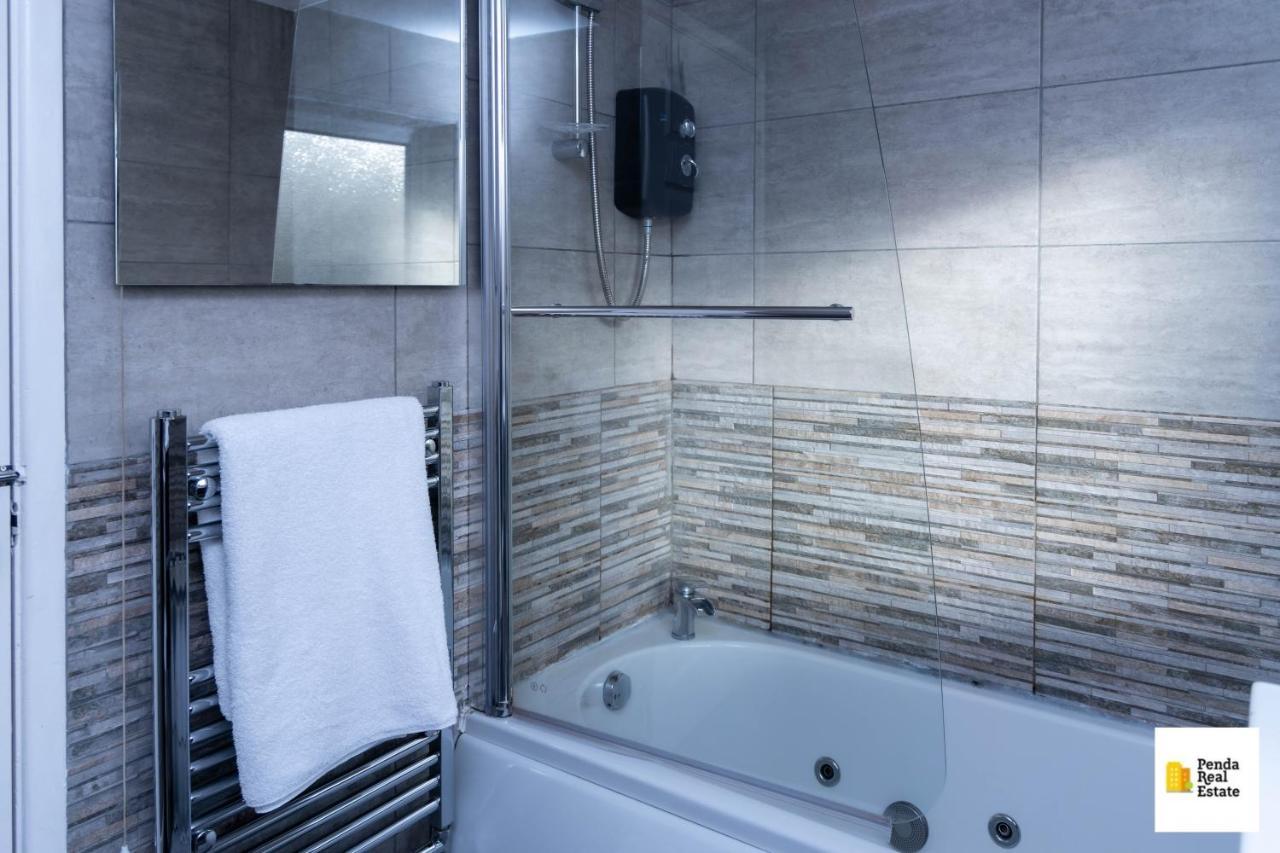 Penda Contractor And Leisure Guests Nottingham Βίλα Εξωτερικό φωτογραφία