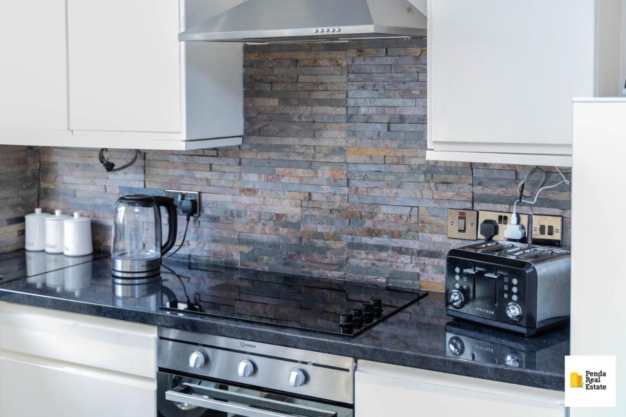 Penda Contractor And Leisure Guests Nottingham Βίλα Εξωτερικό φωτογραφία